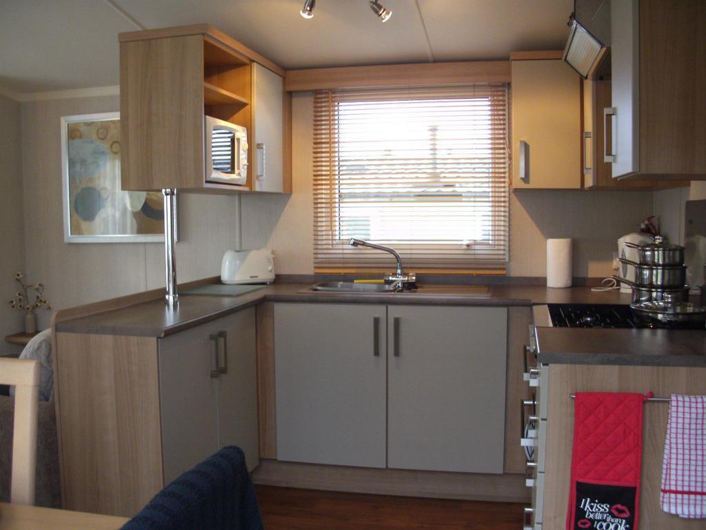 Presthaven Sands Holiday Park 3 And 2 Bed Caravans Prestatyn Kamer foto